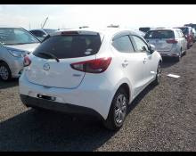 Mazda Demio 2016