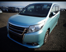Toyota Esquire 2016