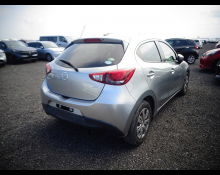 Mazda Demio 2016