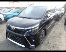 Toyota Voxy 2020
