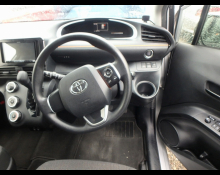 Toyota Sienta 2019