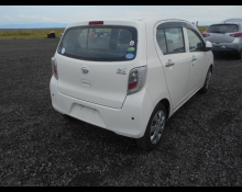 Daihatsu Mira e:S 2016