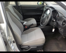 Toyota Corolla Axio 2016