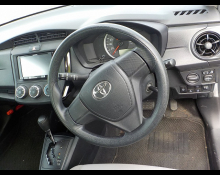 Toyota Corolla Axio 2016