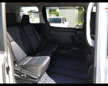 Toyota Voxy 2014