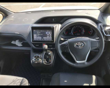 Toyota Voxy 2014