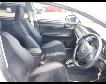 Toyota Corolla Fielder 2013