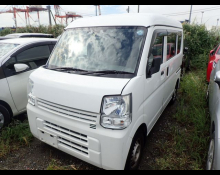 Nissan NV100 2020