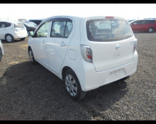 Daihatsu Mira e:S 2016