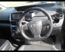 Toyota Voxy 2013