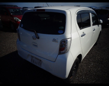 Daihatsu Mira e:S 2016