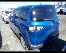 Toyota Sienta 2019