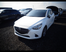 Mazda Demio 2016