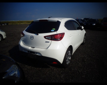 Mazda Demio 2016