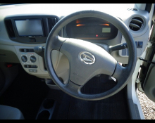 Daihatsu Mira e:S 2016