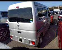 Nissan NV100 2020