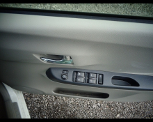 Daihatsu Mira e:S 2016