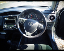 Toyota Corolla Axio 2016