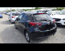 Mazda Mazda2 2021