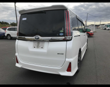 Toyota Noah 2018