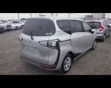 Toyota Sienta 2019