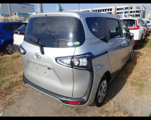 Toyota Sienta 2019