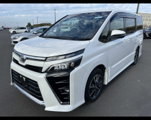 Toyota Voxy 2017