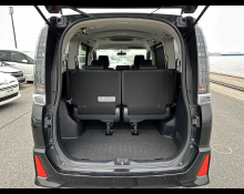 Toyota Voxy 2015