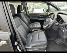 Toyota Voxy 2015