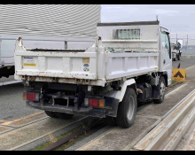 Isuzu Elf Truck 2011