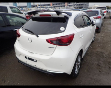 Mazda Mazda2 2021