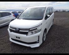 Toyota Voxy 2014
