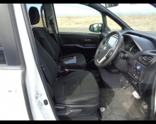 Toyota Voxy 2014