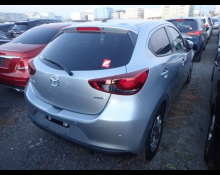 Mazda Mazda2 2021
