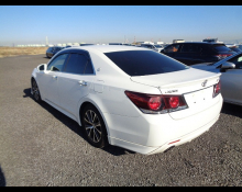 Toyota Crown Athlete 2015