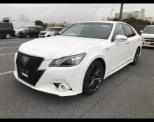 Toyota Crown Hybrid 2015