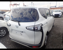 Toyota Sienta 2021