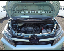Toyota Voxy 2014