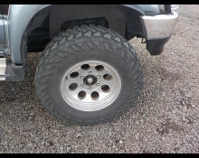 Toyota Hilux Sports Pickup 2000