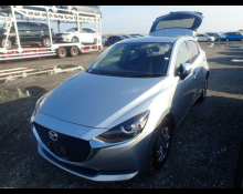 Mazda Mazda2 2021