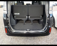 Toyota Voxy 2014