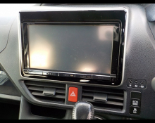 Toyota Voxy 2014