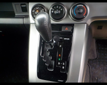 Toyota Corolla Rumion 2013