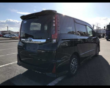 Toyota Noah 2016