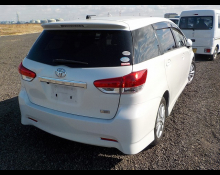 Toyota Wish 2011