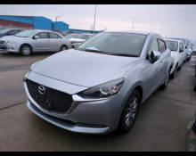 Mazda Mazda2 2022
