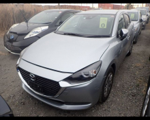 Mazda Mazda2 2021
