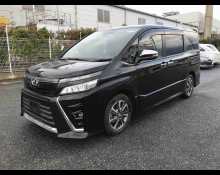 Toyota Voxy 2018