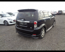 Toyota Corolla Rumion 2010