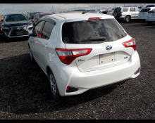 Toyota Vitz 2017